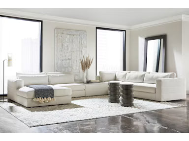 Leone Sectional
