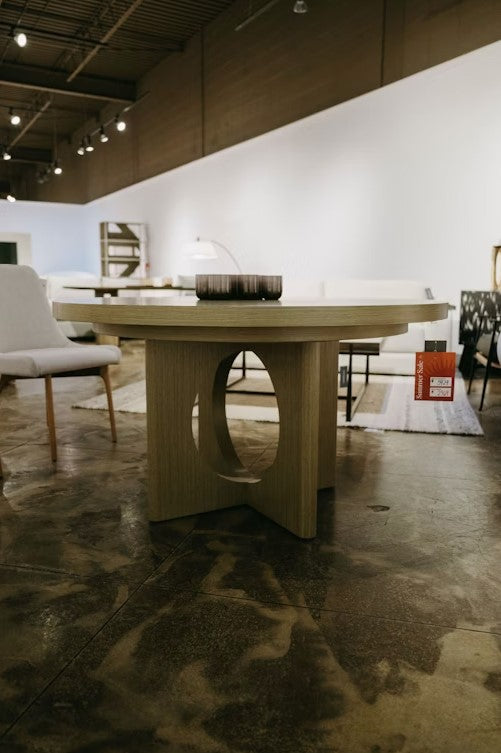 Modulum Round Dining Table