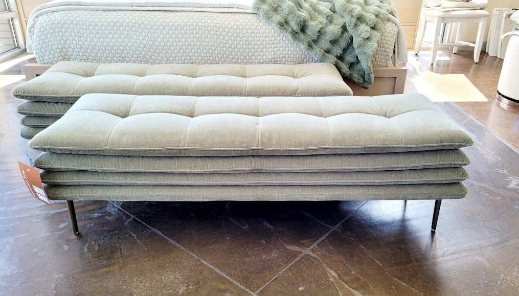 Mater Familias Multilayer Bench