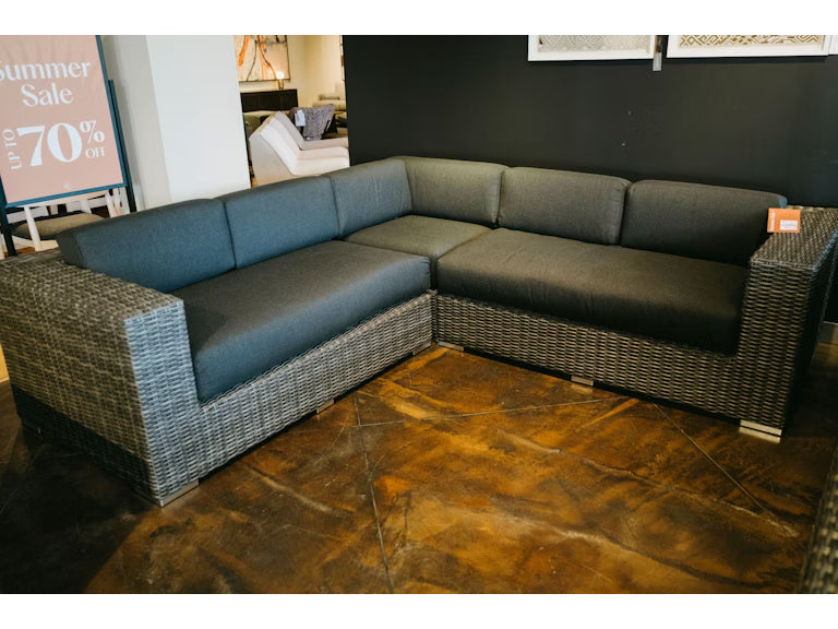 Emerald II Outdoor Sectional