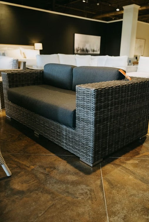 Emerald || Outdoor Loveseat